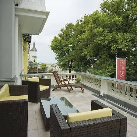 Kurparkhotel Warnemuende 4* 로스토크